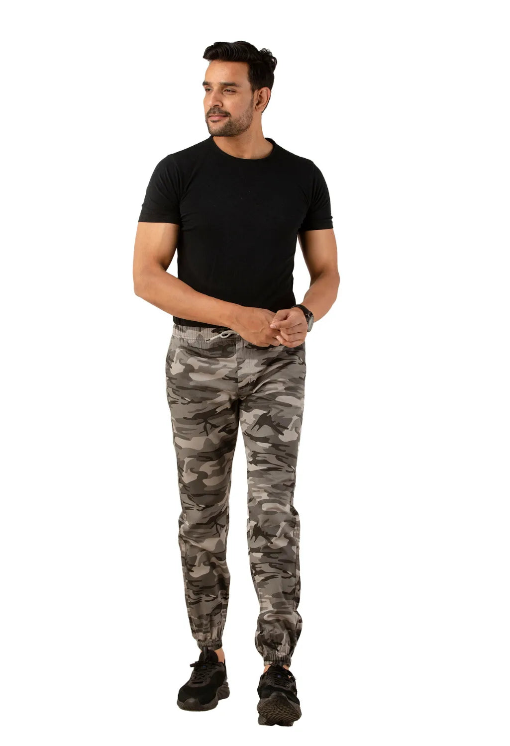Sterio Pace Men Camouflage Printed Relaxed Straight Leg Joggers Trousers